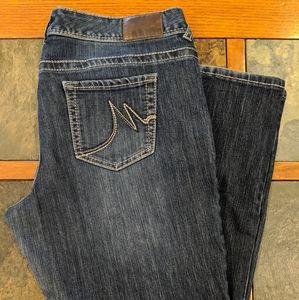 Maurices 13/14 Short Jeans